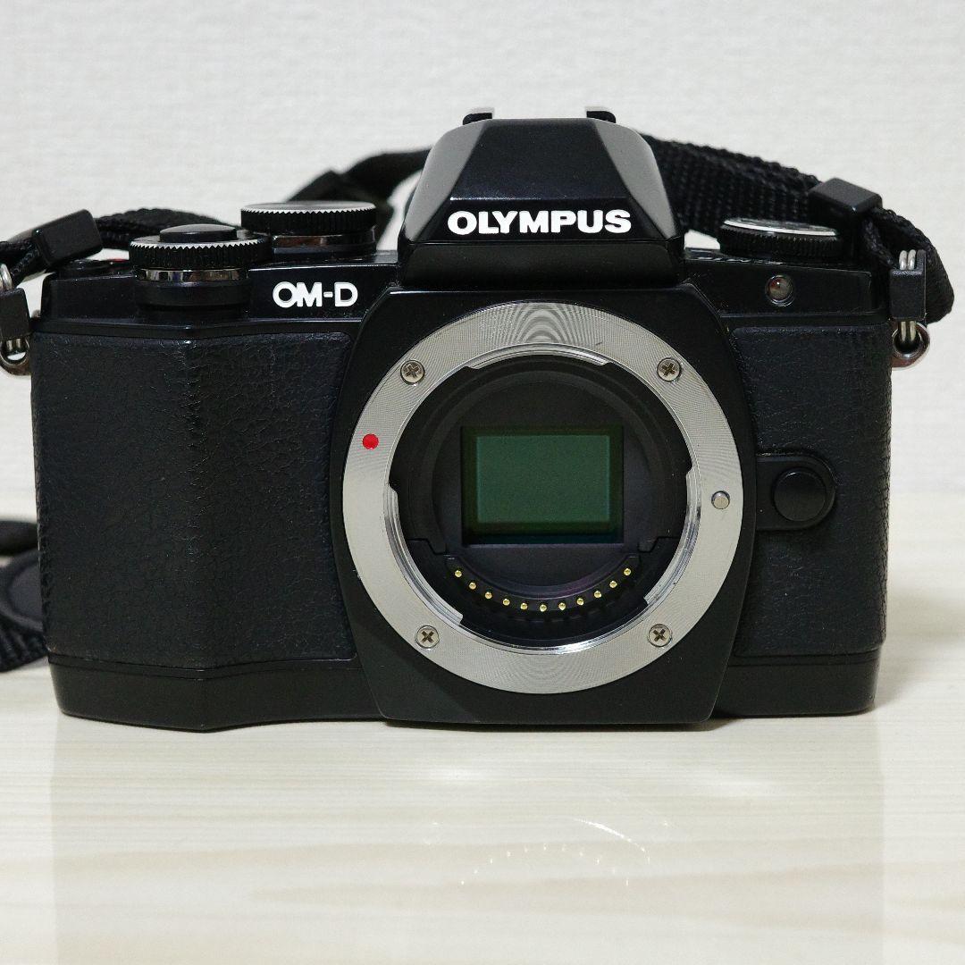 OLYMPUS OM-D E-M10 EZダブルズームキット