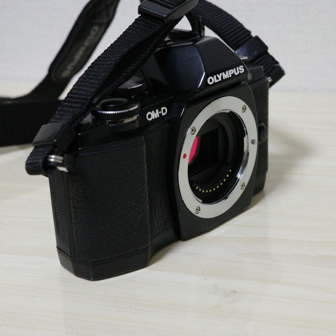 OLYMPUS OM-D E-M10 EZダブルズームキット