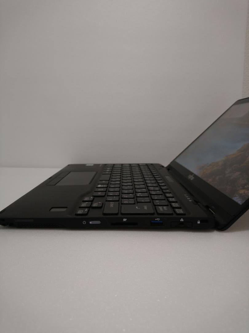 【美品】富士通 LIFEBOOK テレワークに SSD256GB 8GB