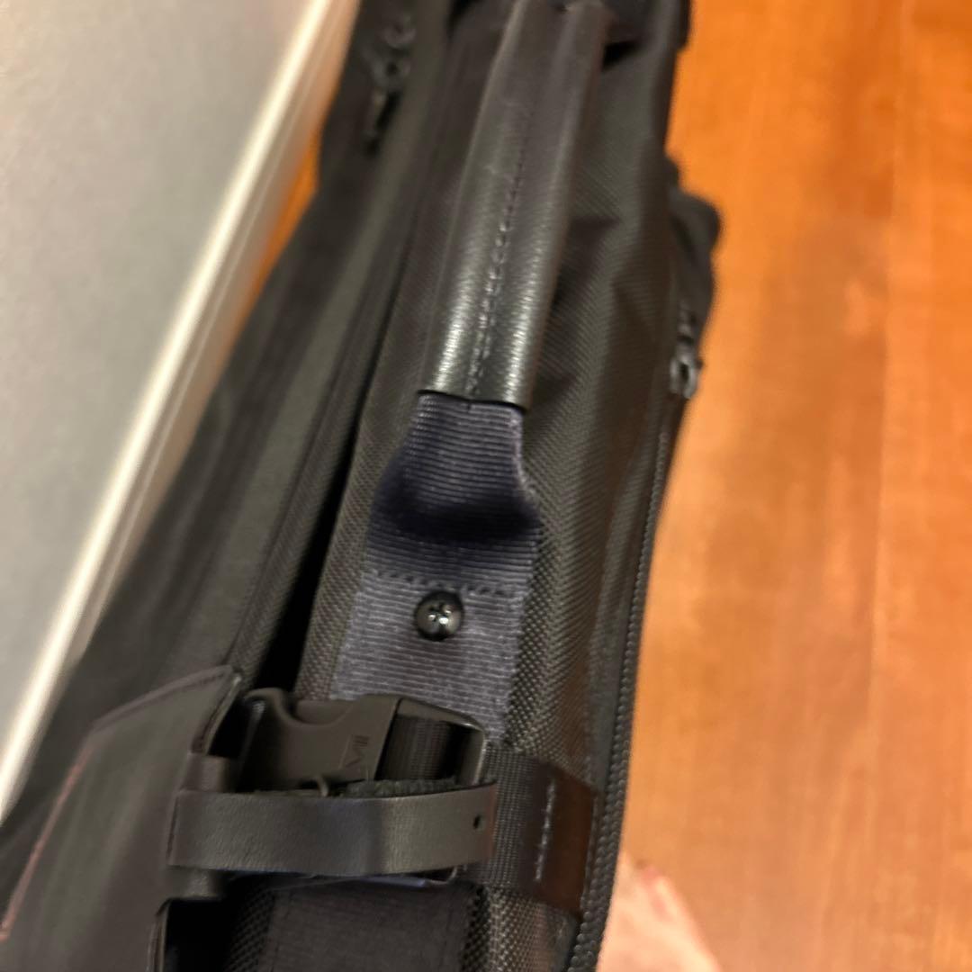 【美品】TUMI ブラック ガーメントバッグ