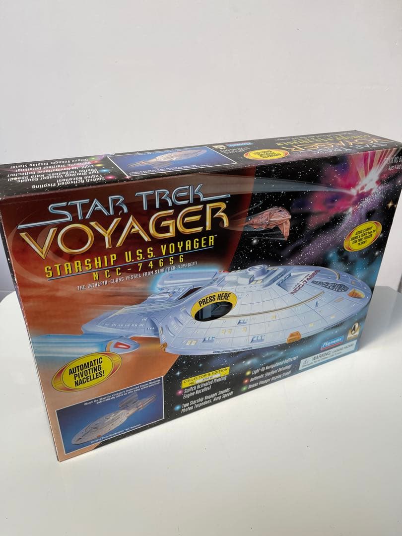 年末年始セール　スタートレック　ヴォイジャー号　プレイメイツ　希少品