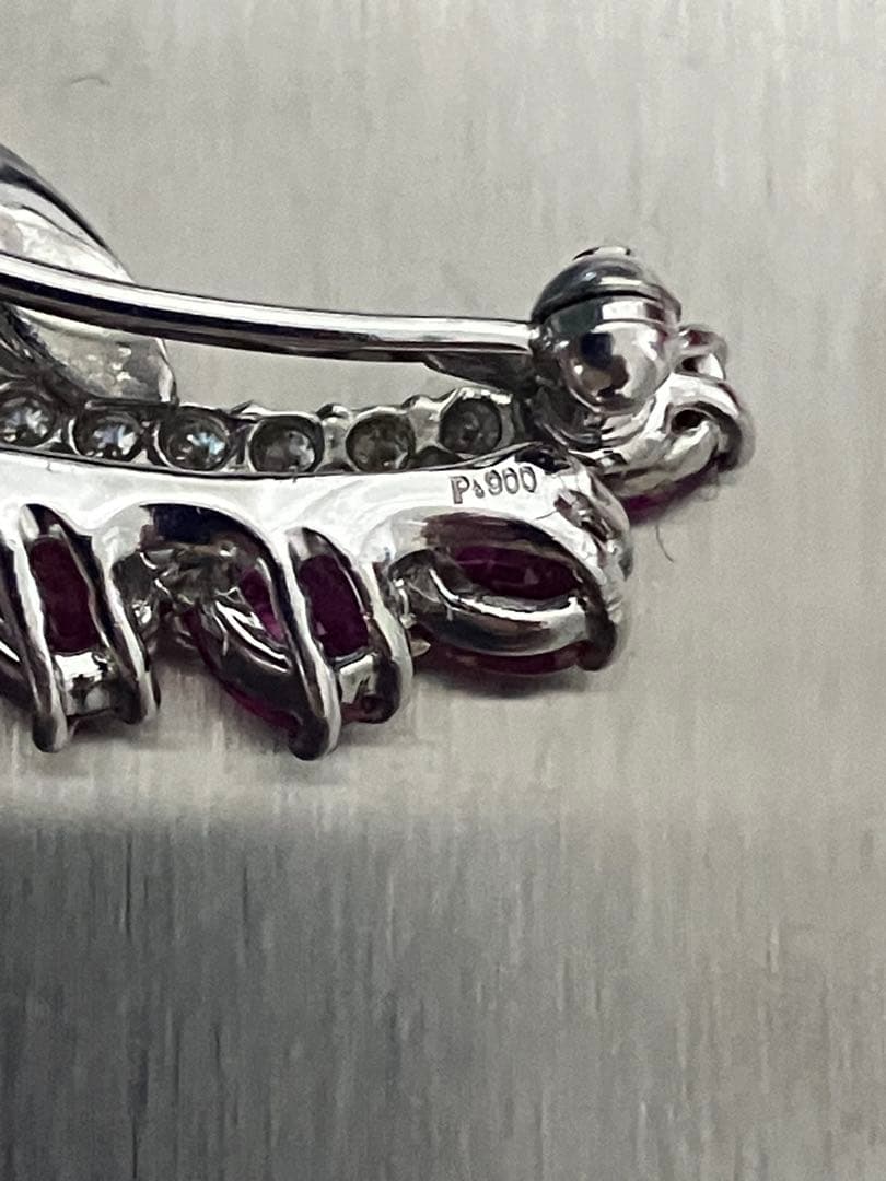 ルビー　ダイヤ　ブローチ