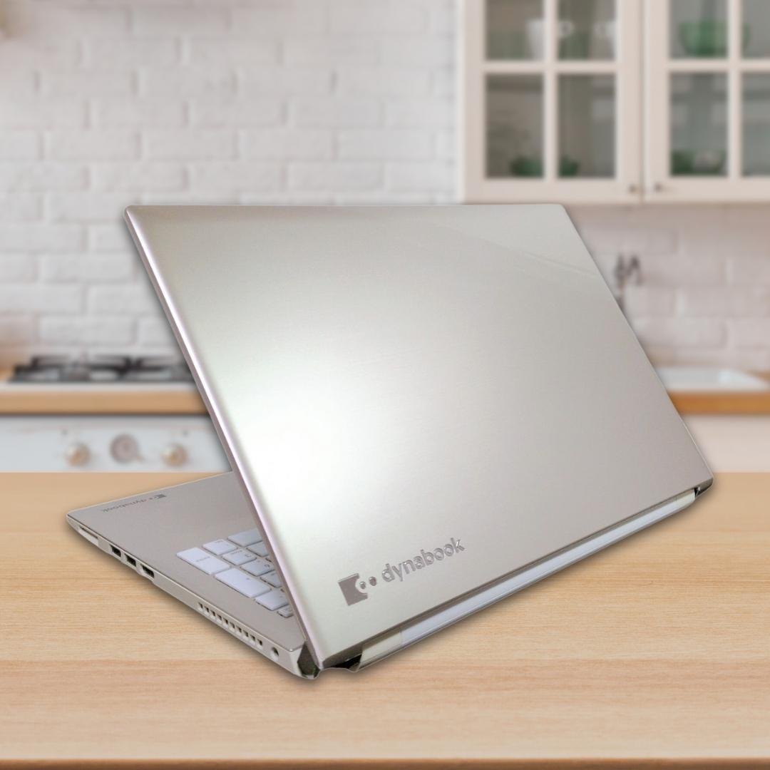 美品❤️初期設定済ノートパソコン薄型✨大容量✨カメラ付き✨i3✨すぐ使える