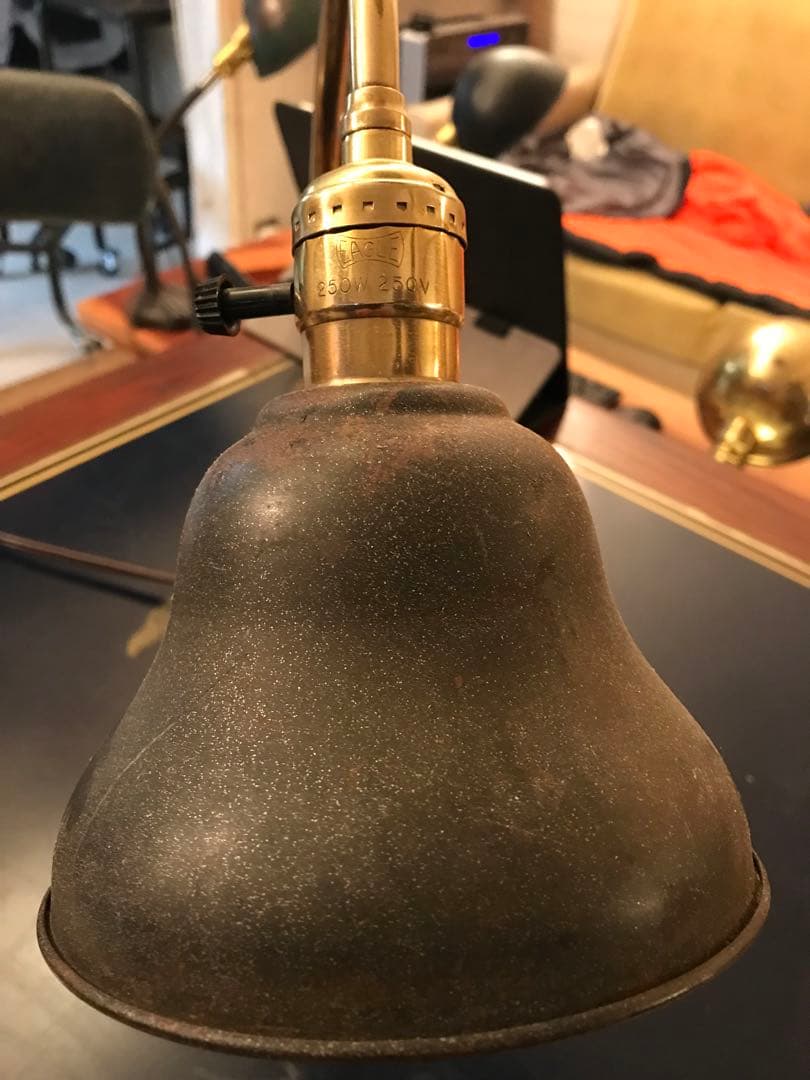 1940s年代頃のEAGLE社のデスクランプ