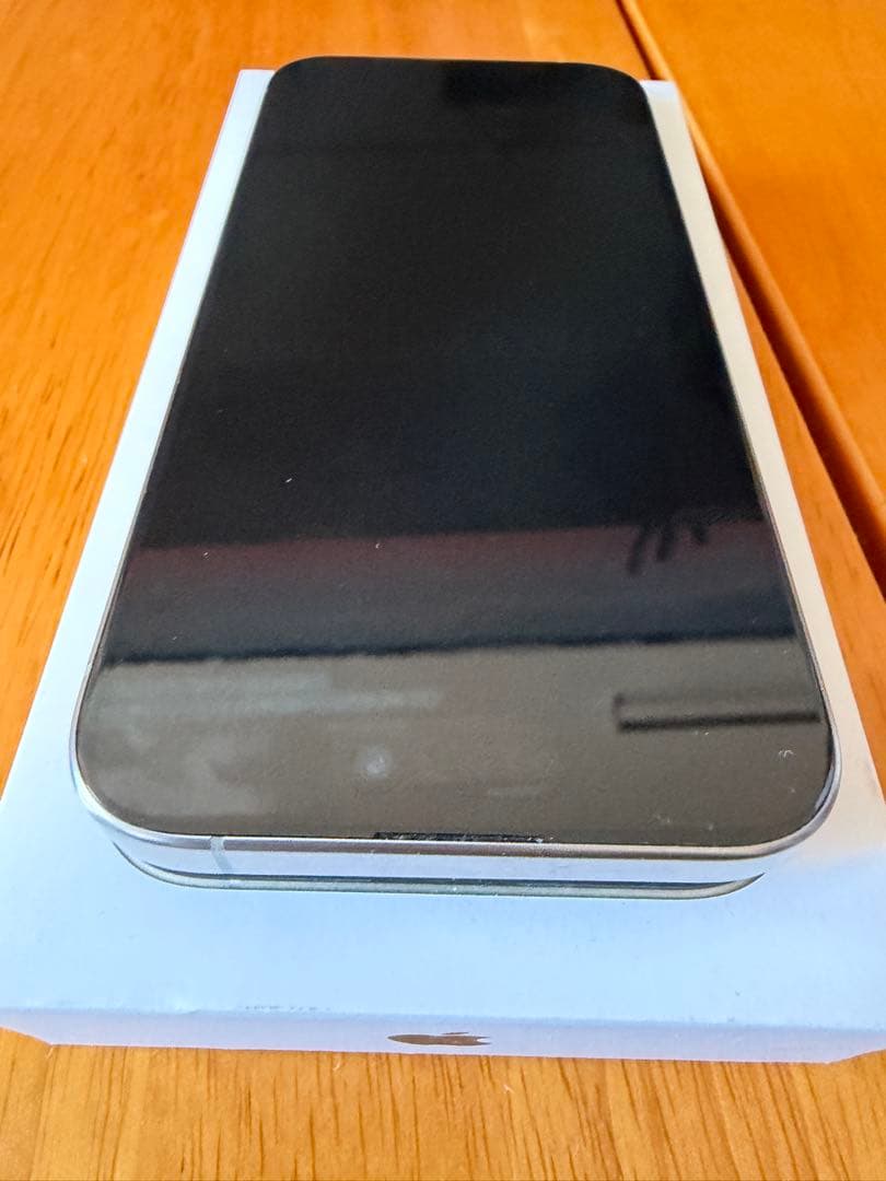 Apple iPhone 15 Pro 512GB チタニウム