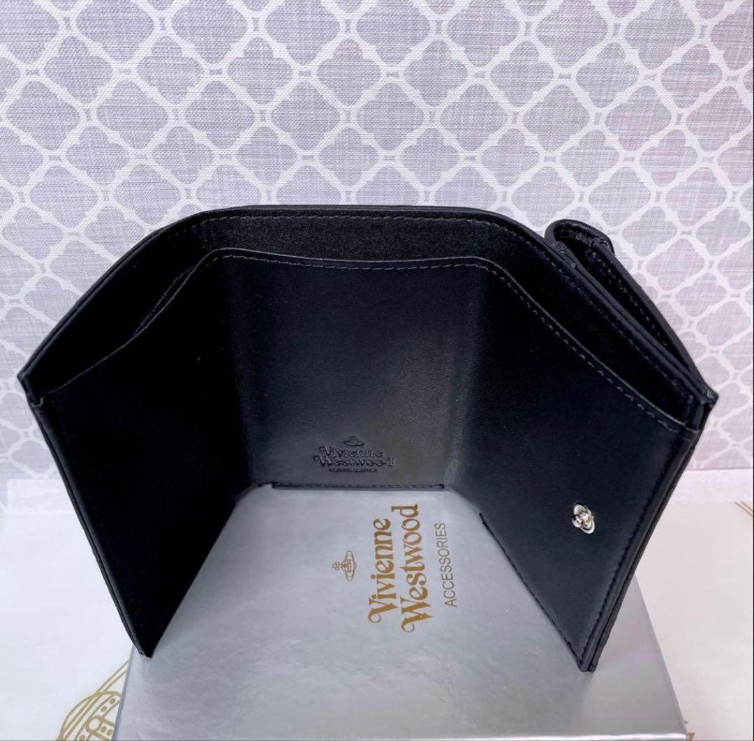 【内柄も素敵☆最新】Vivienne Westwood 三折財布 マット黒