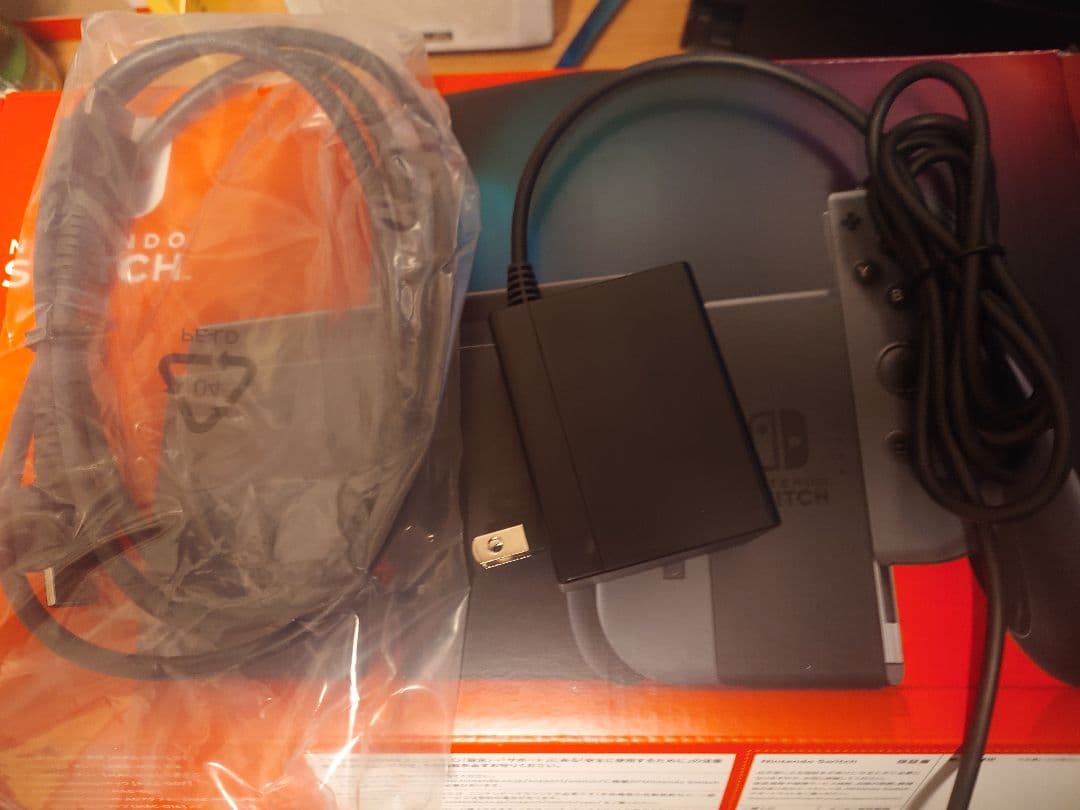 NINTENDO switch　グレー