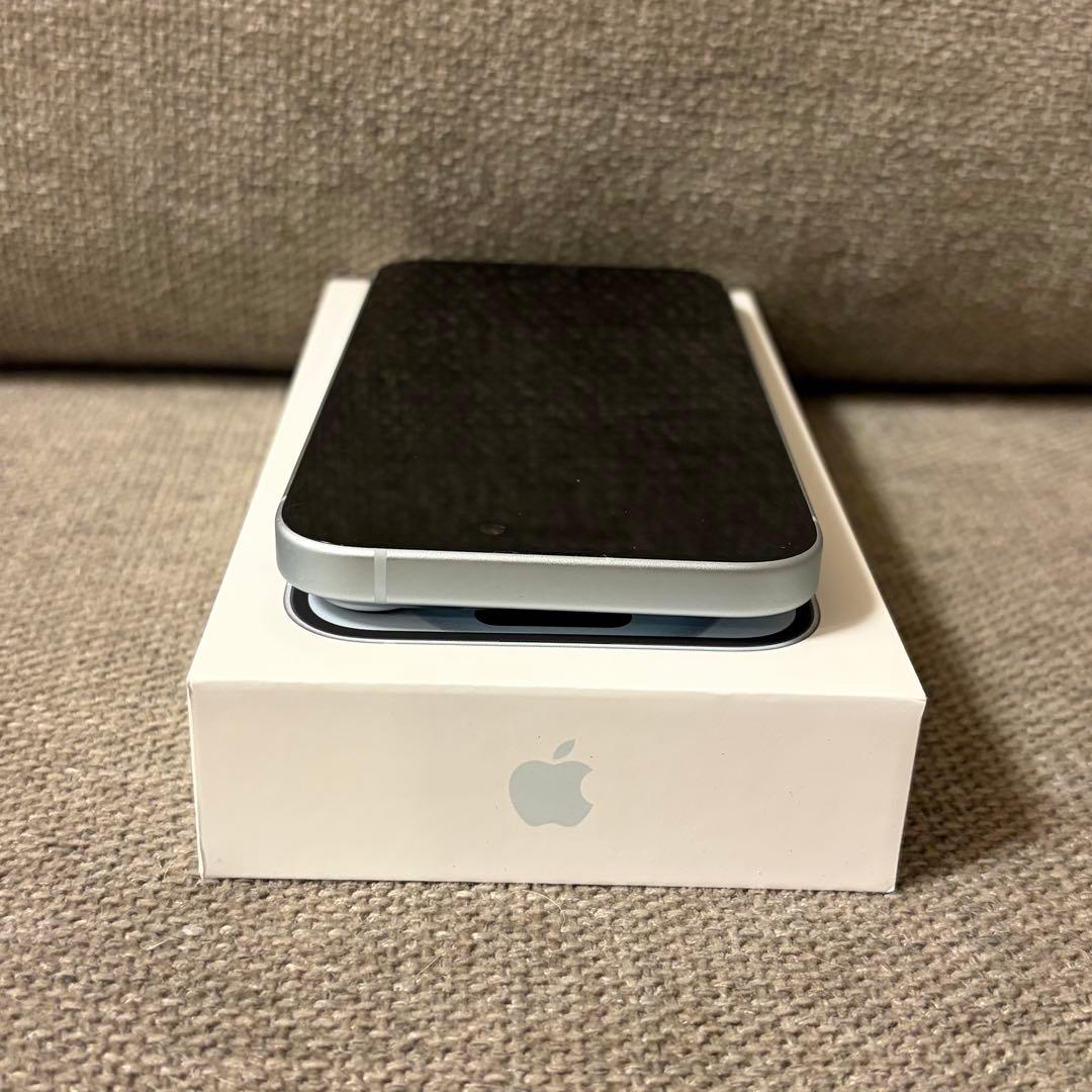 Apple iPhone 15 128GBブルー本体 箱 充電ケーブル付き