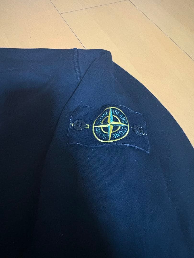 STONE  ブラック　クルーネック トレーナー