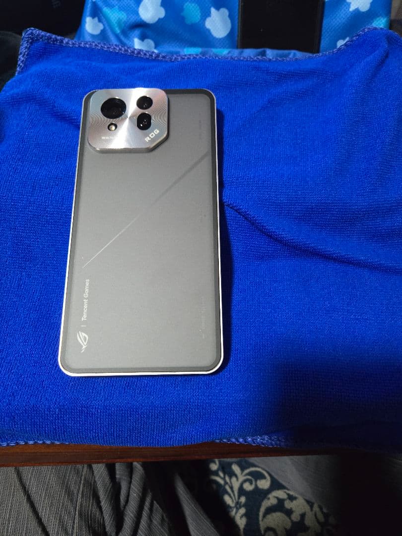 ASUS ROG Phone 8pro ブラック 本体