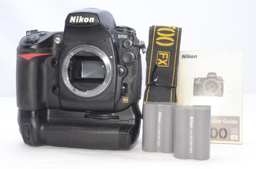 NIKON ニコン D700 FX ボディ デジタル一眼レフカメラ