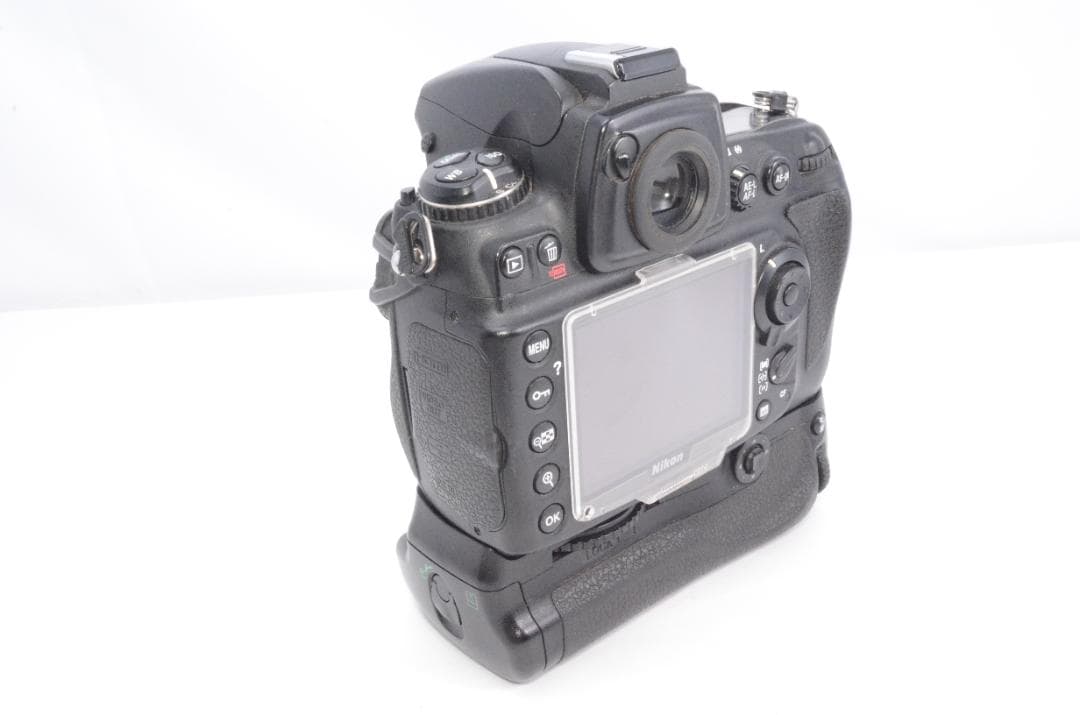 NIKON ニコン D700 FX ボディ デジタル一眼レフカメラ