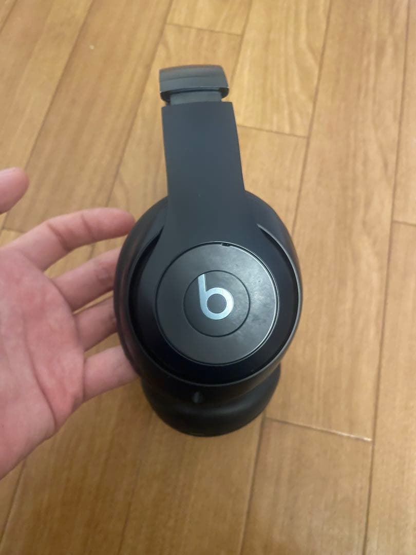 Beats Studio Pro ワイヤレスヘッドホン　ネイビー