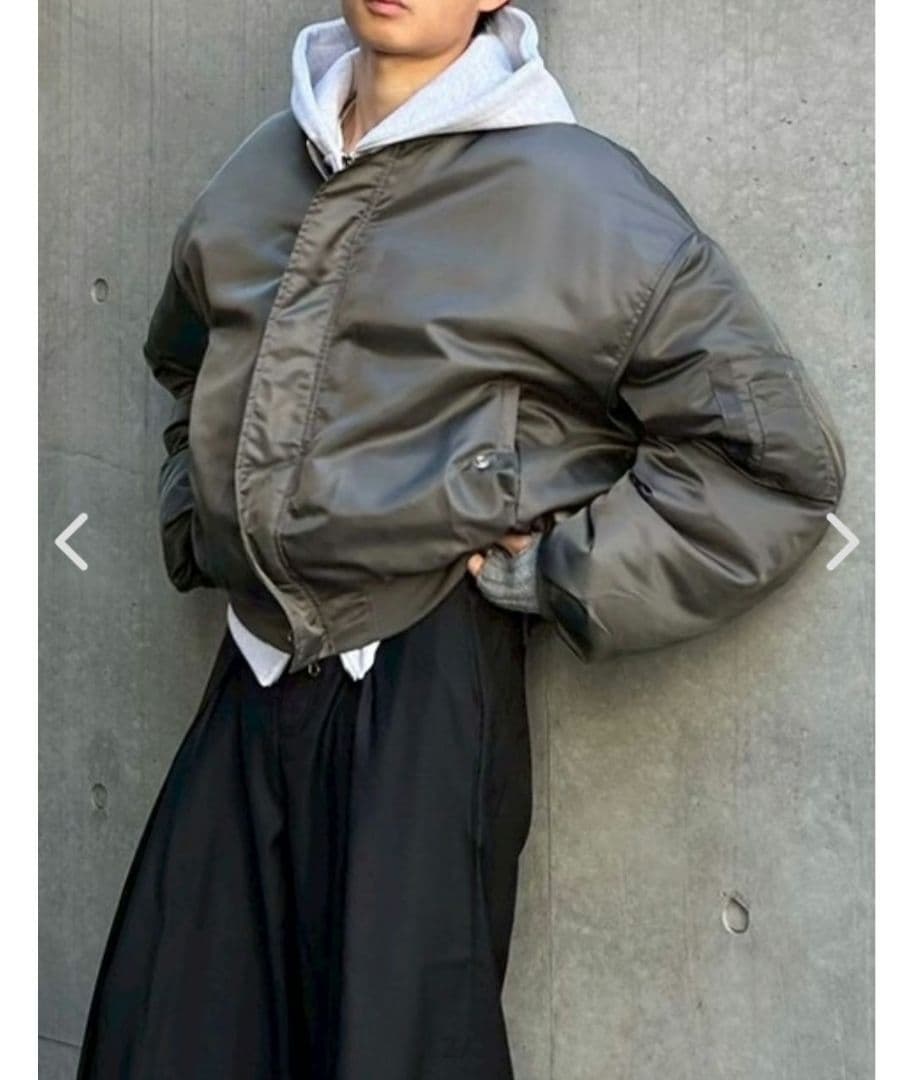 東京店WEB限定受注制商品 チカシツプラス　黒 クロップドエムエーワン MA 1