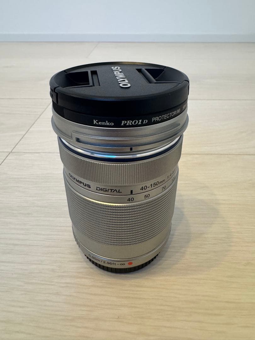 OLYMPUS PEN E-PL10 ホワイト望遠レンズ40-150mm付き