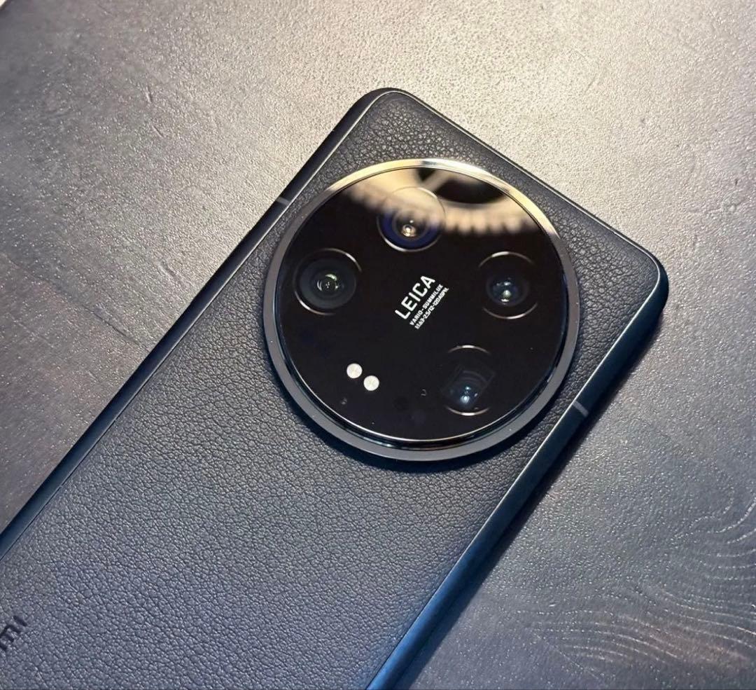 Xiaomi 14 Ultra 本体 + Photography kit