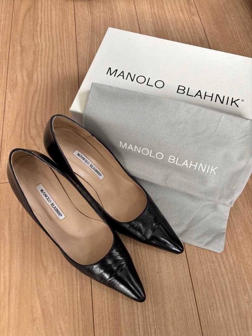 MANOLO BLAHNIK ブラック 黒 パンプス　39