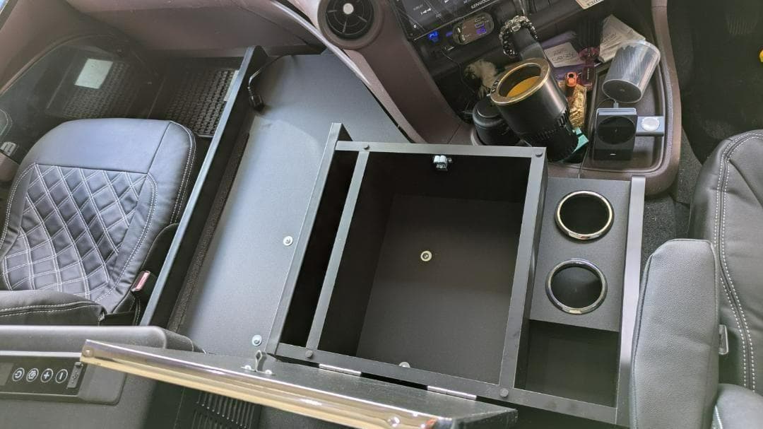 新型 17 グランドプロフィア 保冷庫対応　コンソールテーブル パイプ有り