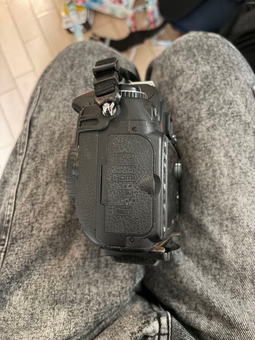 Nikon D300 デジタル一眼レフカメラ