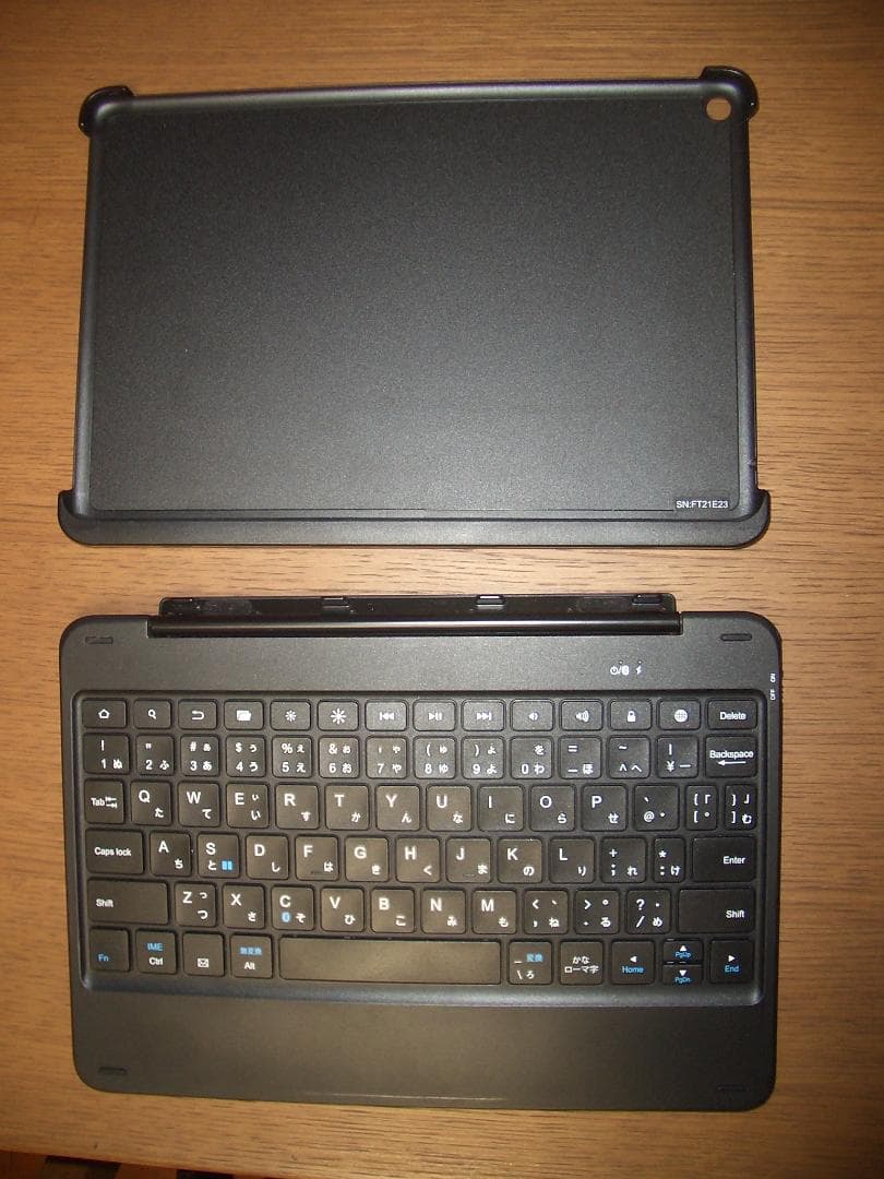 Amazon Fire HD 10(13世代)＋純正キーボードケース(11世代)