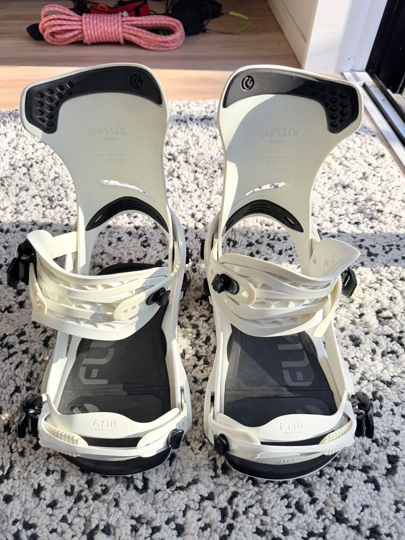FLUX DSスノーボードビンディング Lサイズ