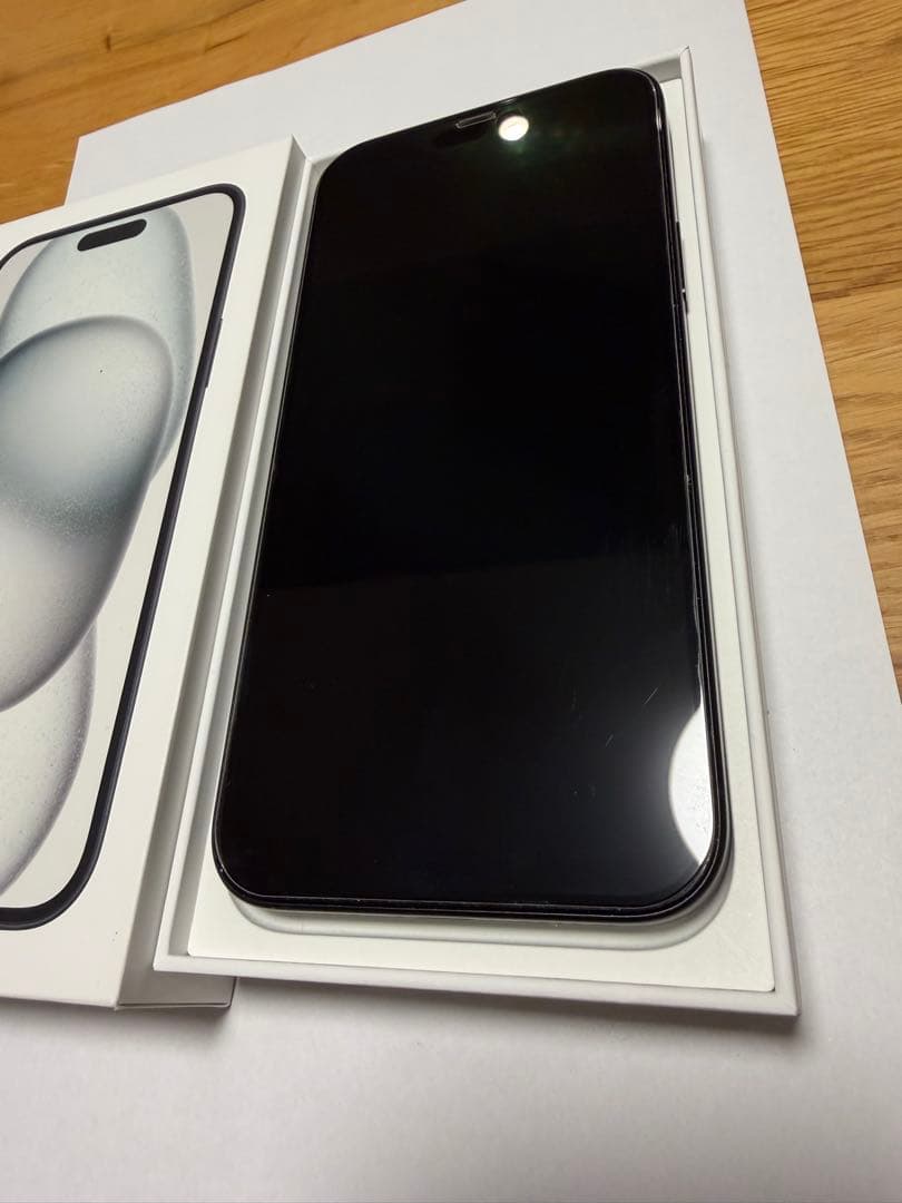 【美品】iPhone 15 Plus 128GB ブラック