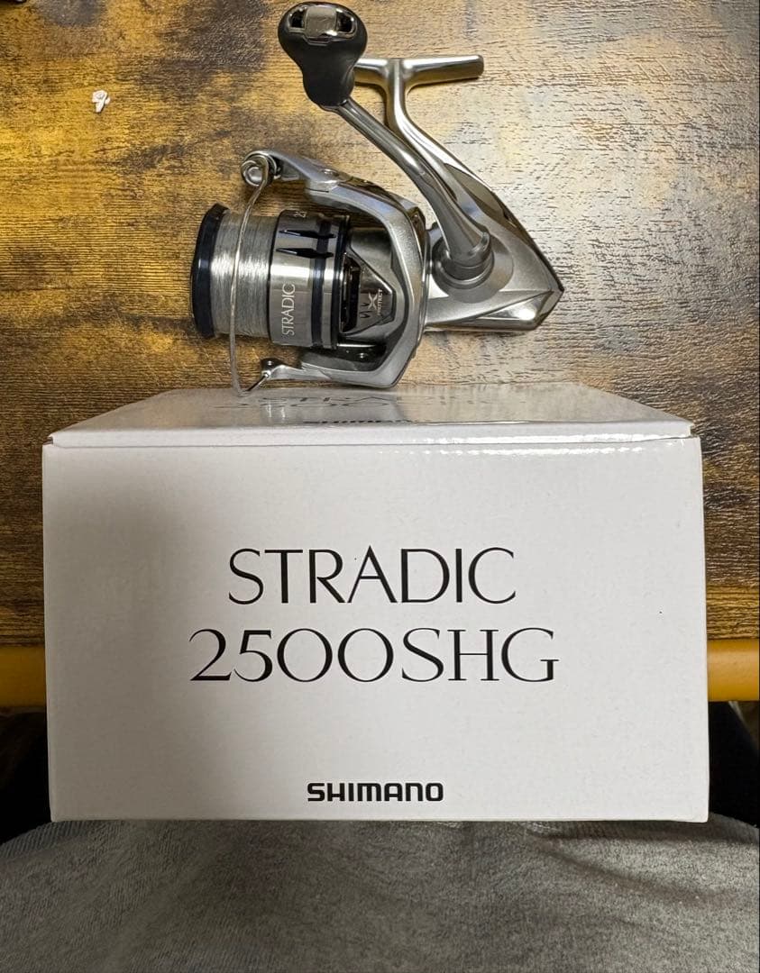 SHIMANO STRADIC 2500SHG スピニングリール