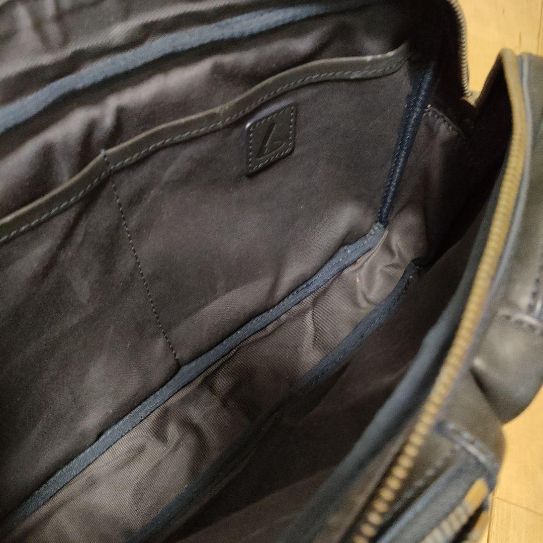 Y*A様 土屋鞄　ビークル トリジップボディバッグ