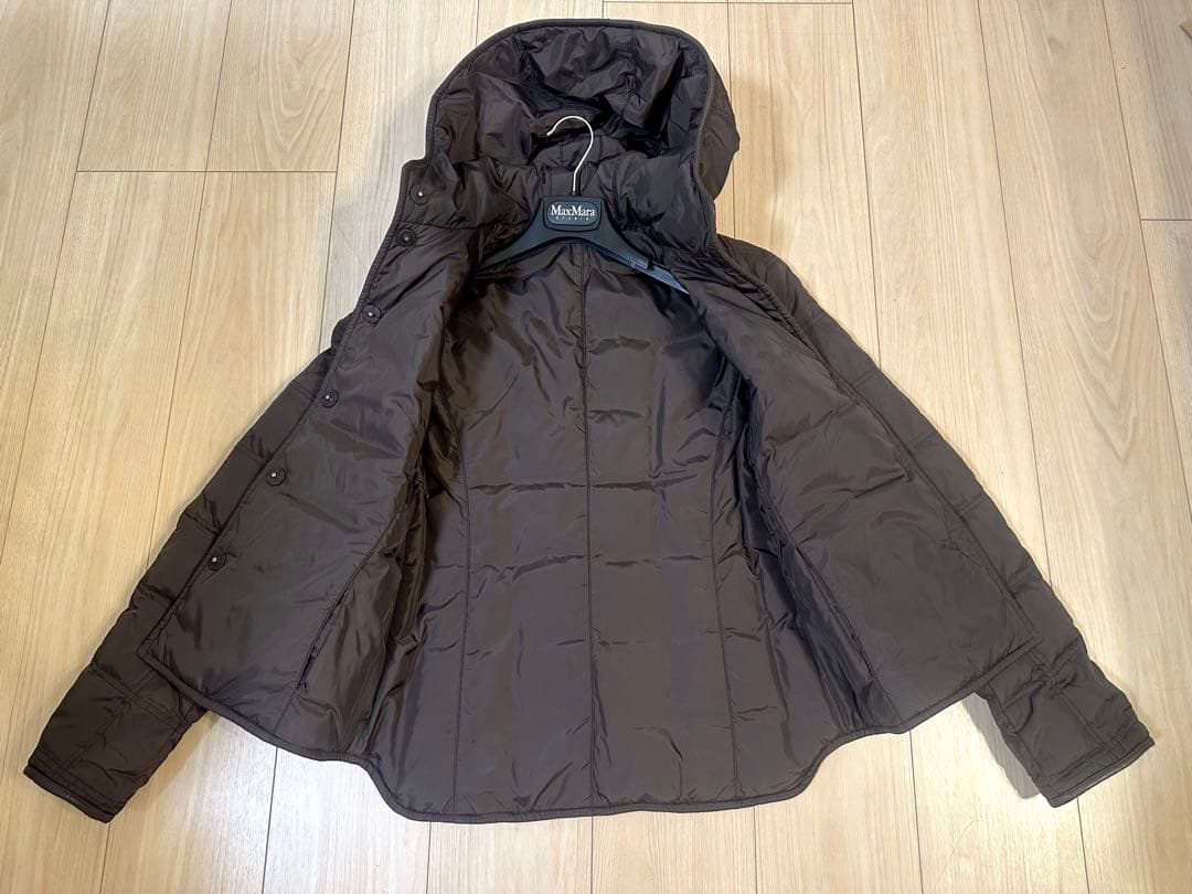 エスマックスマーラ‘SMaxMara☆リバーシブルフード付き軽量ダウンジャケット