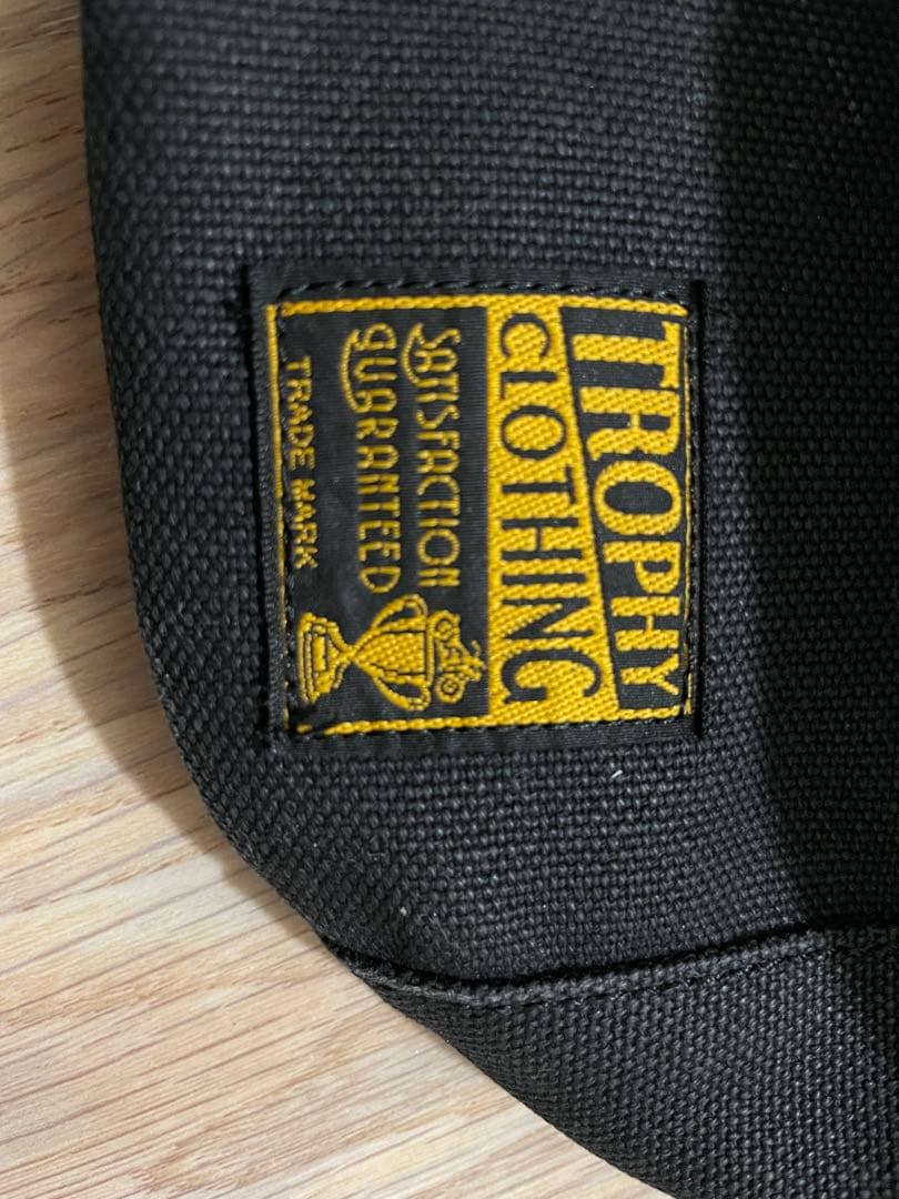 トロフィークロージング　バッグ