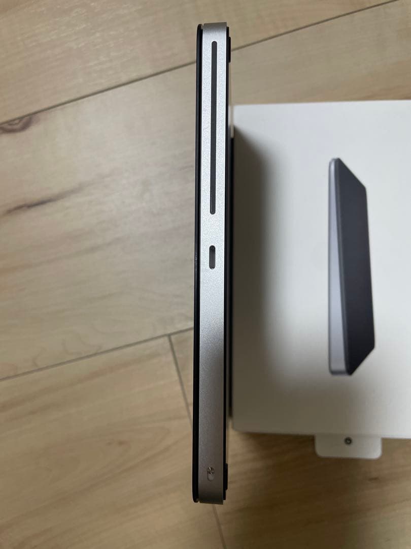 Magic Trackpad ブラック lightning 中ケーブル付き