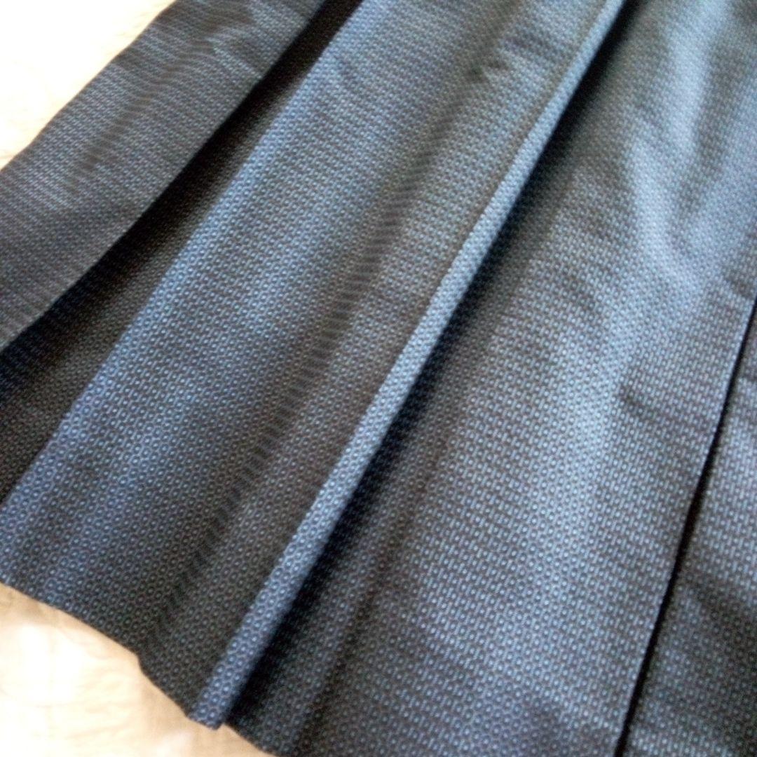 別注仕立て　大島紬ネイビー ジャケットとスカートのセット