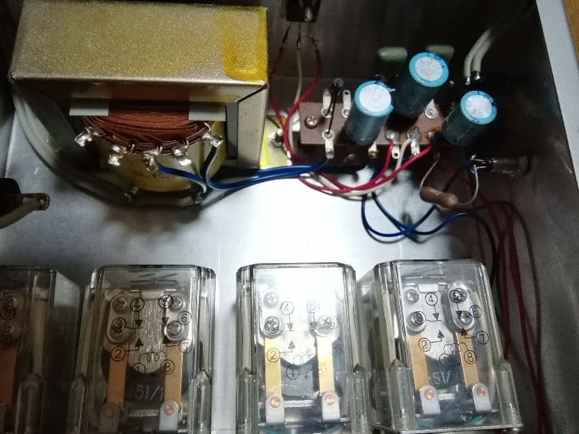 自作　　スピーカーセクター　ステレオ四組切り替え