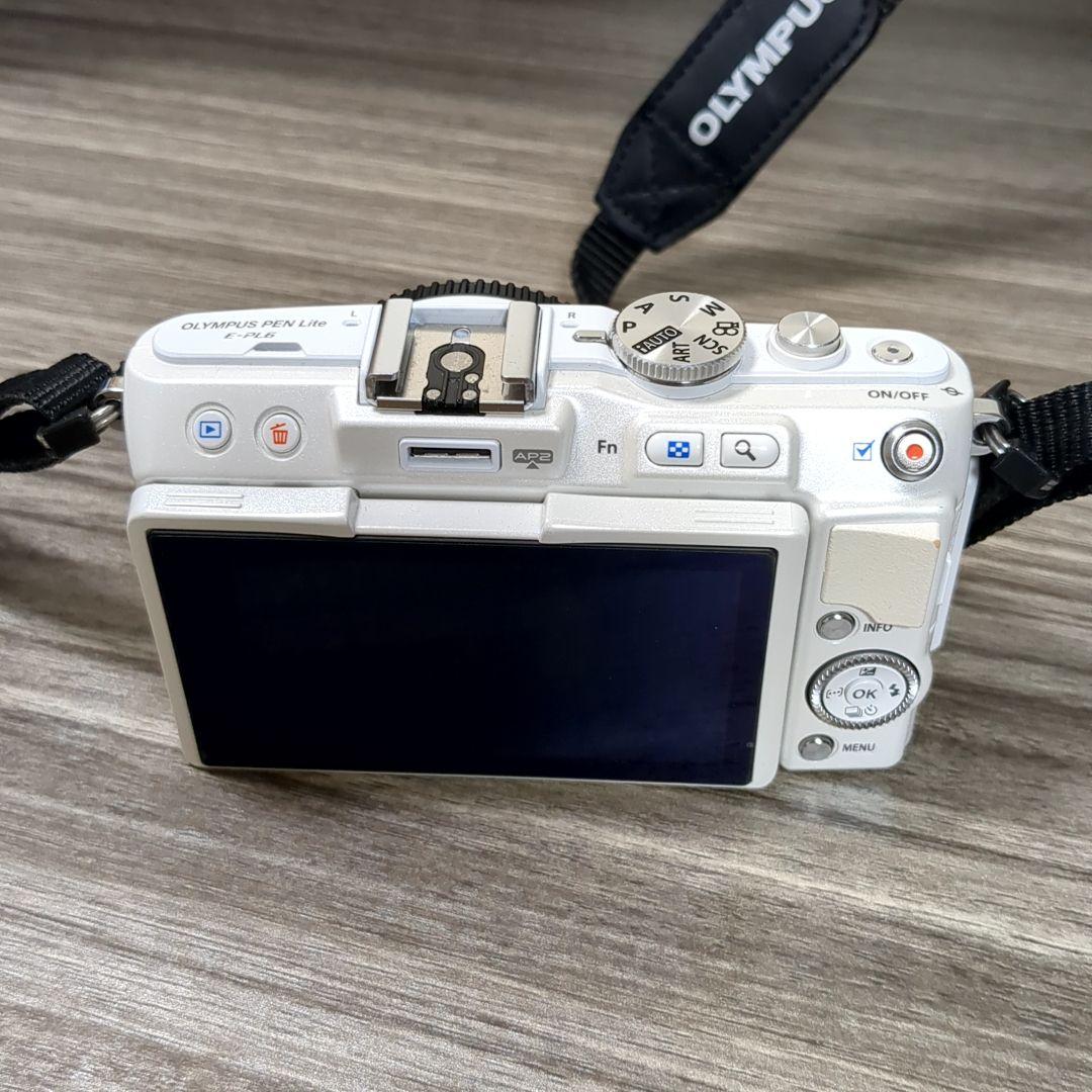 【美品】OLYMPUS PEN Lite E-PL6 【ボディ+付属品】 本体