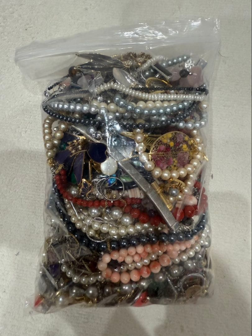 イミテーションアクセサリー 真珠系多め まとめ売り 約2.5kg