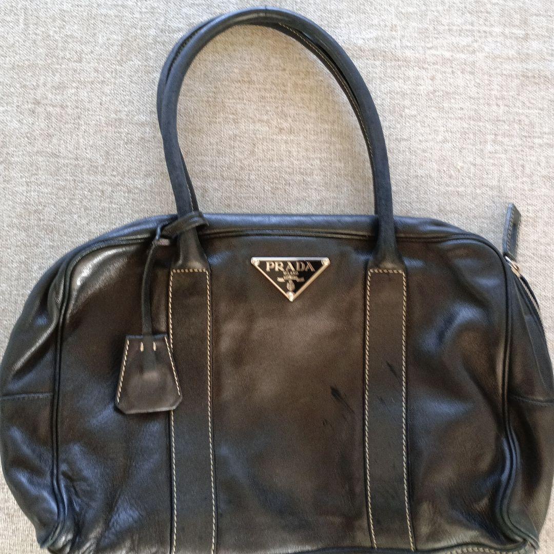 PRADA ブラックレザー バッグ