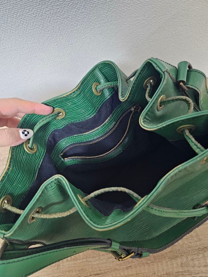 （N.R）Louis Vuitton グリーン バケツ型バッグ