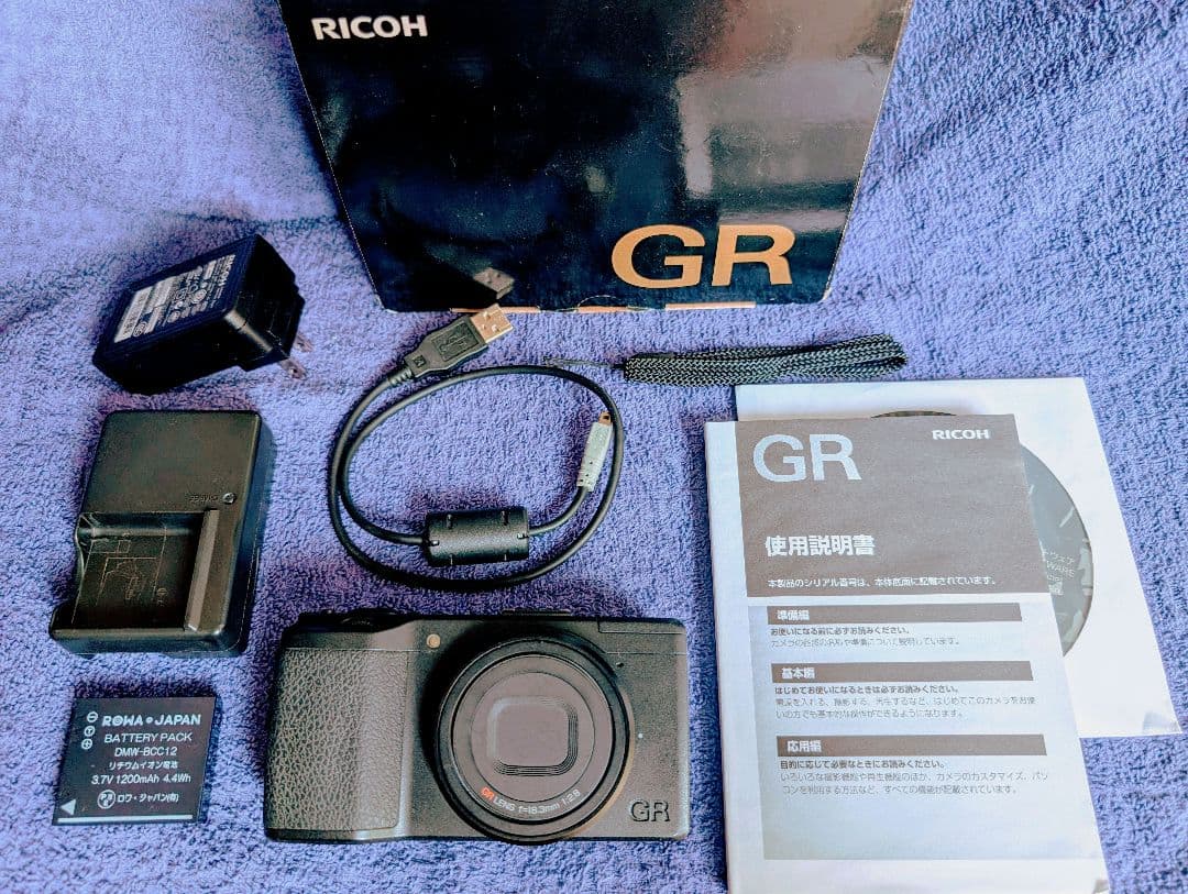 RICOH GR APS-C版 初代デジタルカメラ
