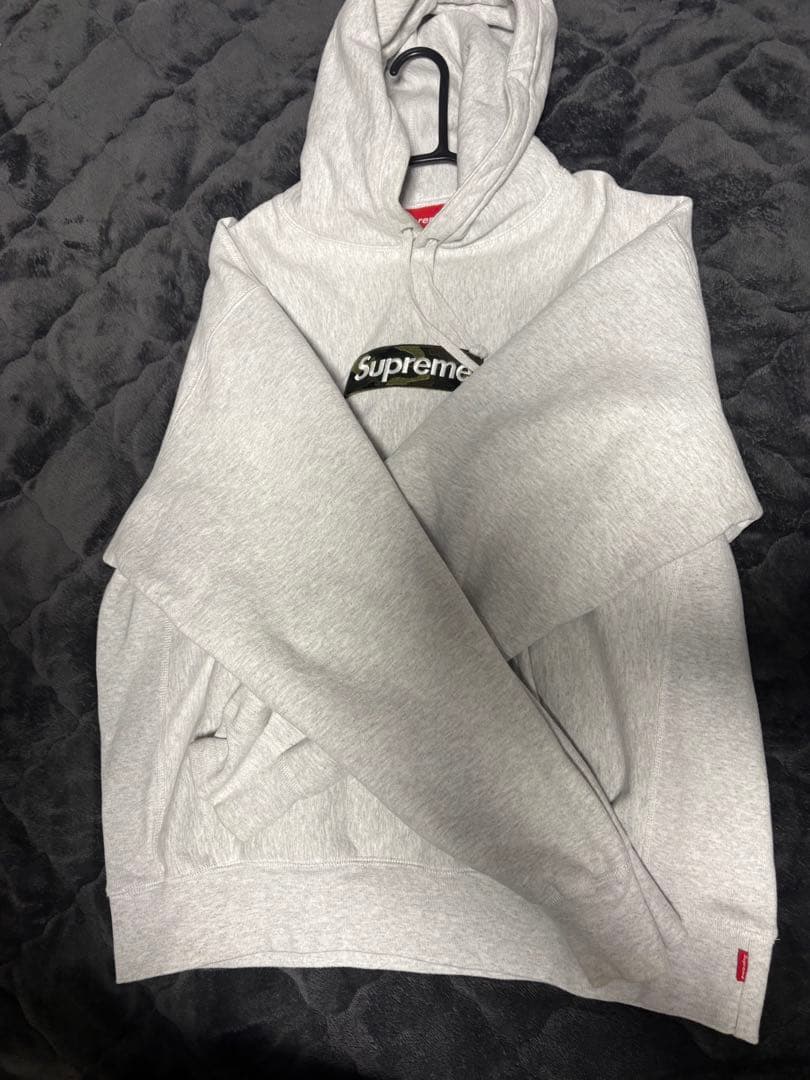Supreme パーカー　L