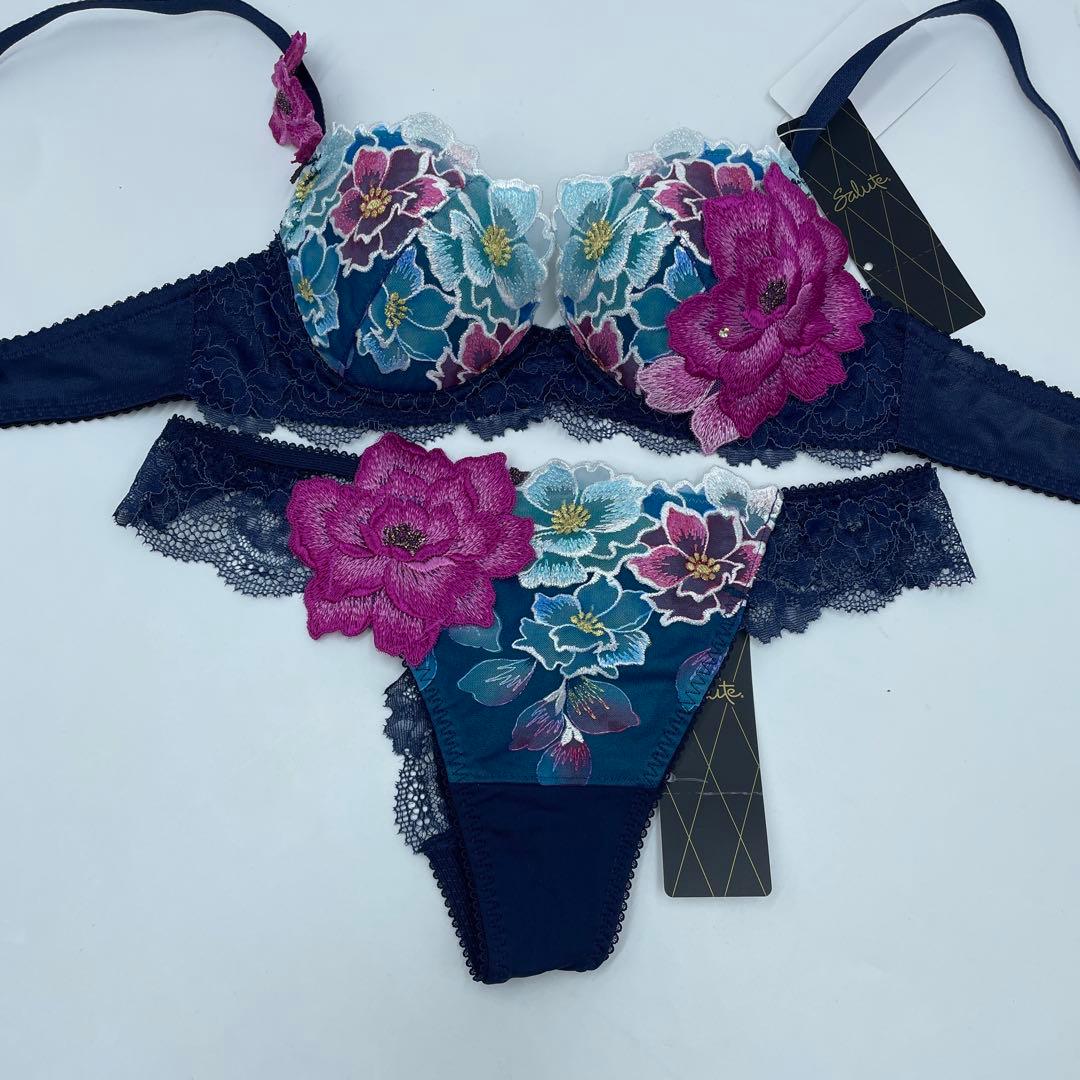 サルート/日本の花嫁　D65＆MソングショーKO　03