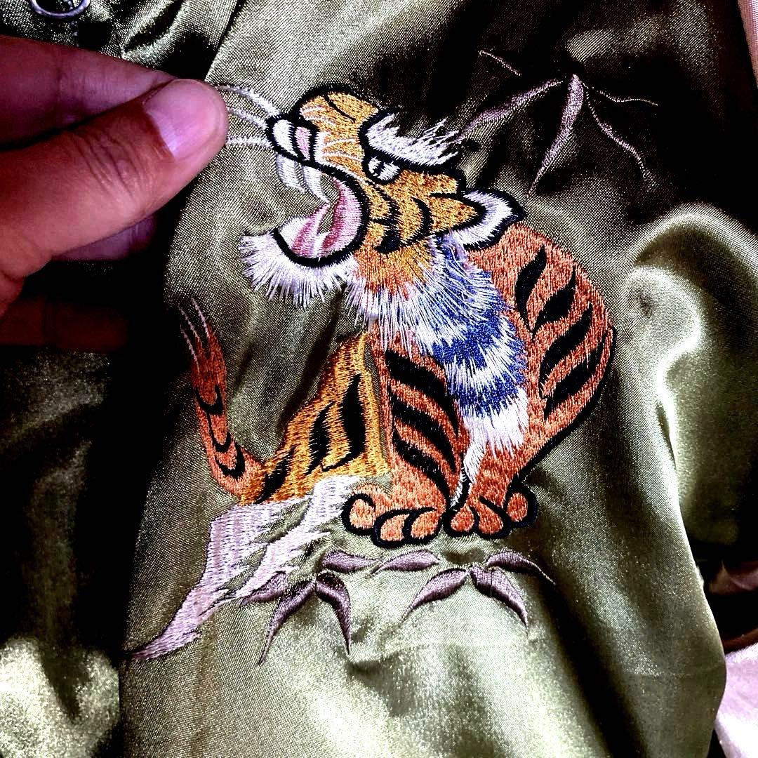 レ*様 虎刺繍 スカジャン Japan