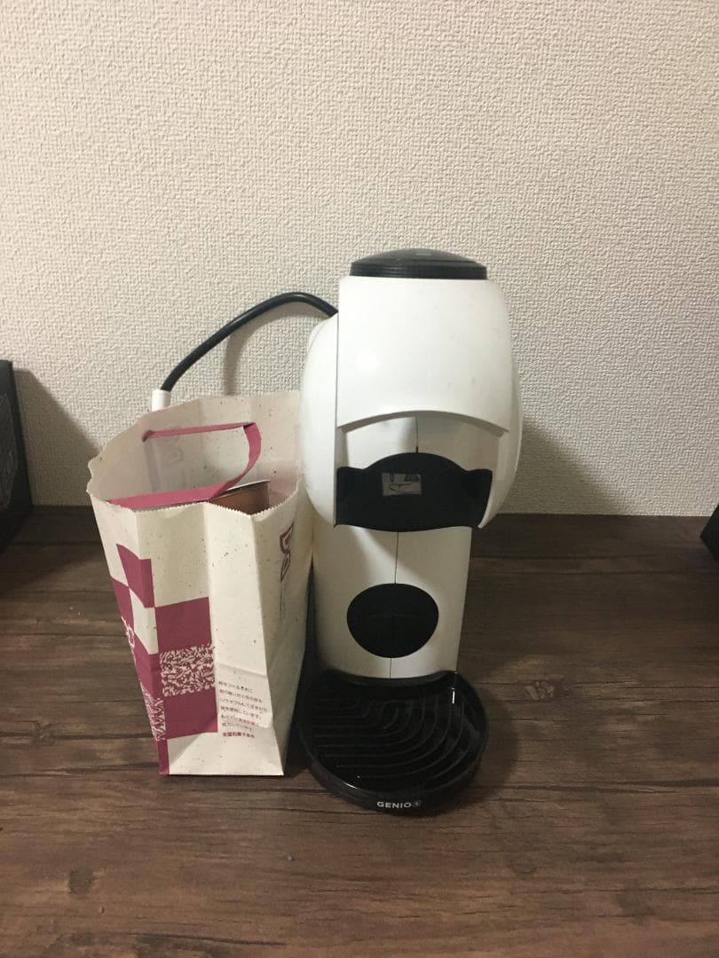 Nescafe Dolce Gusto コーヒーメーカー ホワイト