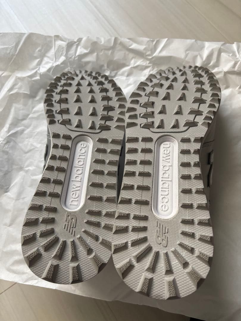 （試着大丸購入！New Balance ゴルフシューズ 24センチ。シルバー