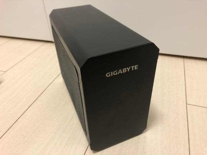 Gigabyte ゲームボックス RX580 8GB eGPU
