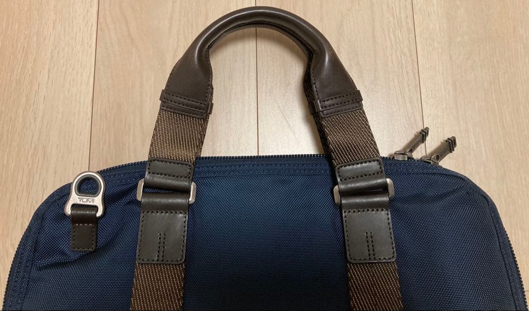 TUMI ビジネスバッグ ネイビー 中型