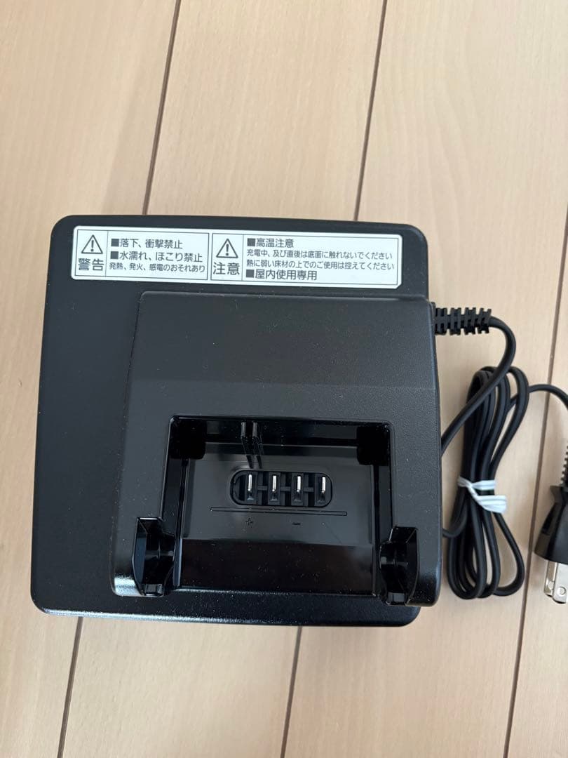 電動自転車さん専用　Panasonic NKJ075Z バッテリー充電器(純正)