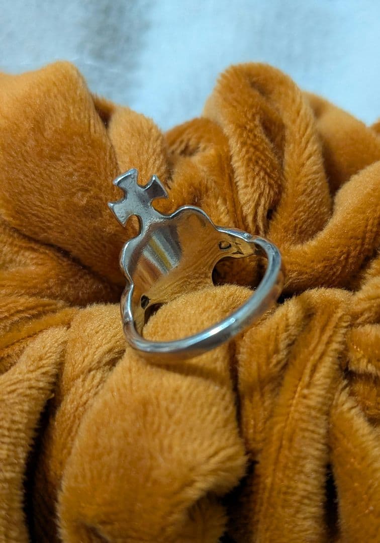 Vivienne Westwood ディアマンテハートオーブリング／Ｍサイズ