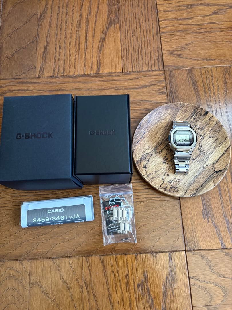 CASIO G-SHOCK GMW-B5000D-1JF フルメタル