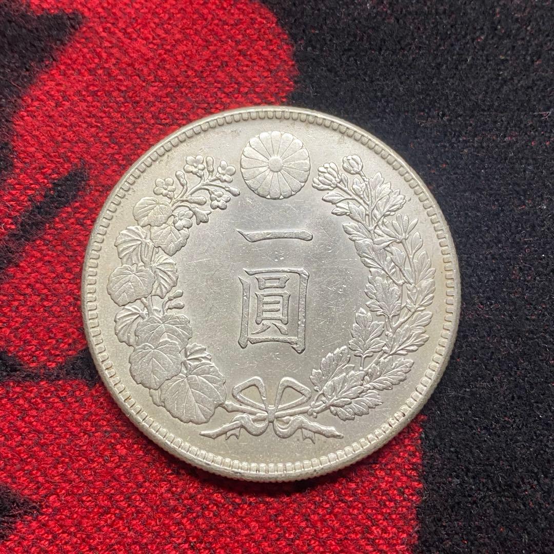 新1円銀貨（小型）　B25　大正3年　1914年　一圓　アンティーク