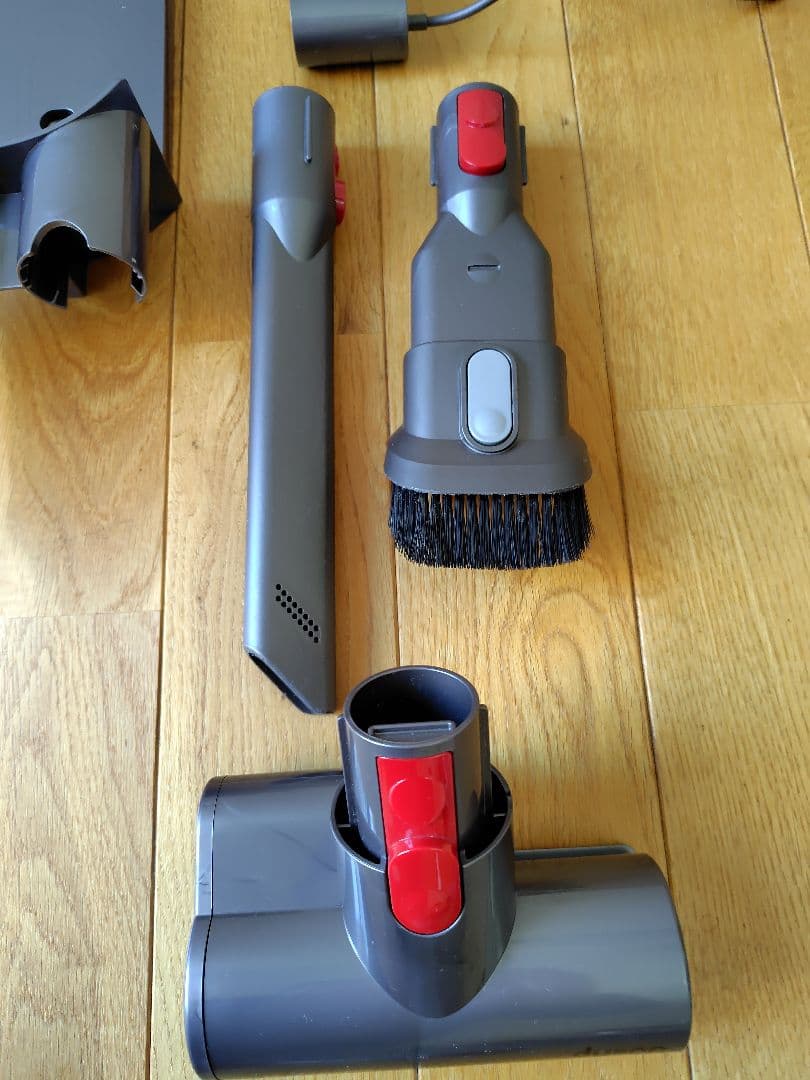 Dyson V8 Slim Fluffy Extra 掃除機 SV10K